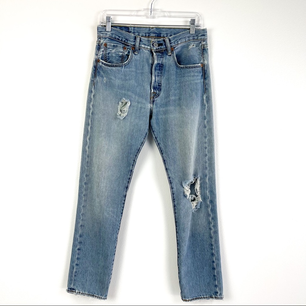 Levis high waist distressed jeans women sz 29